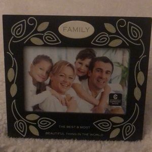 Family picture frame